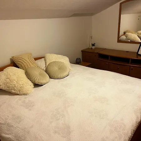 Apartment Euphoria